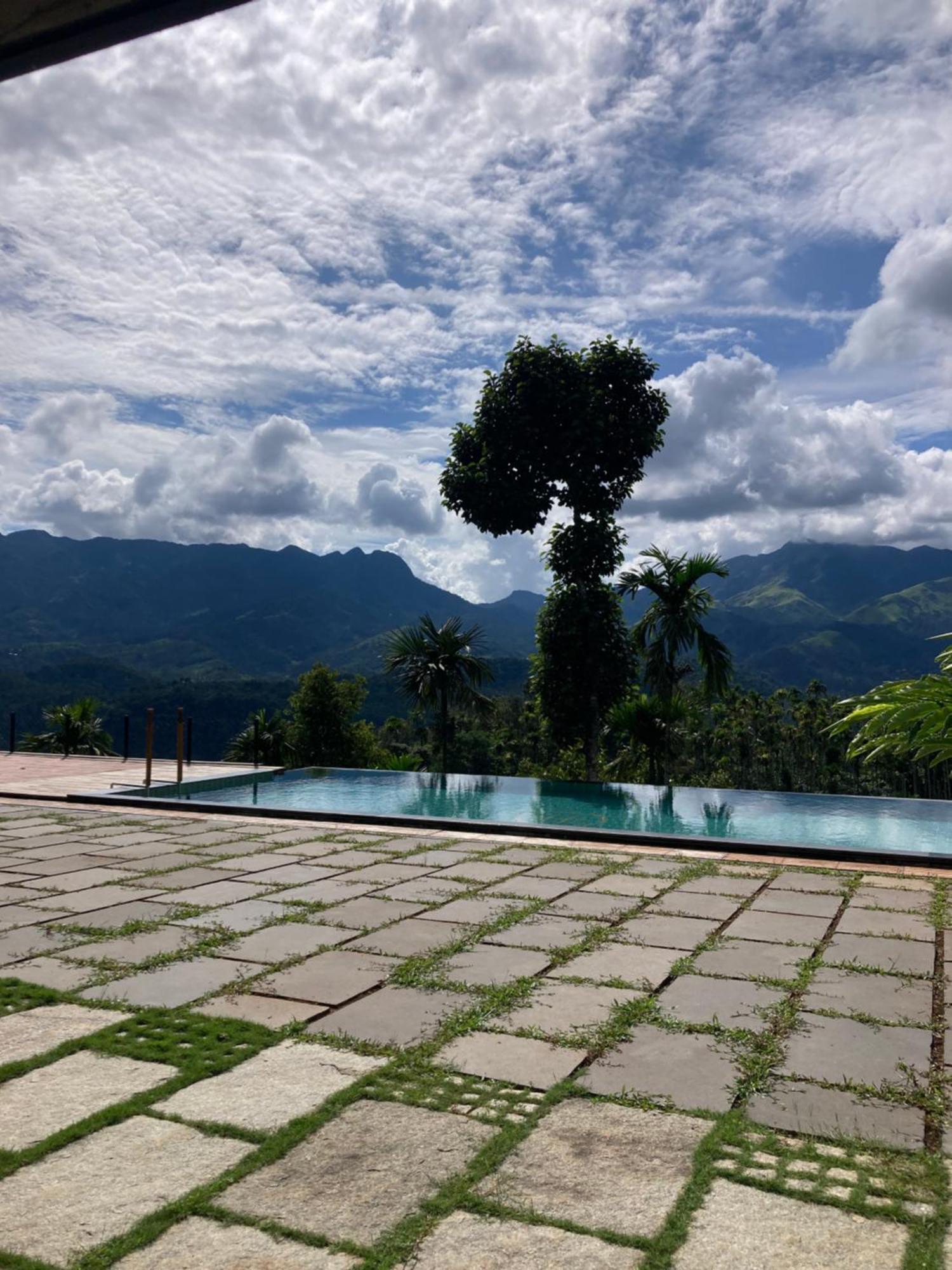 Homestay Namaha Meppadi Экстерьер фото